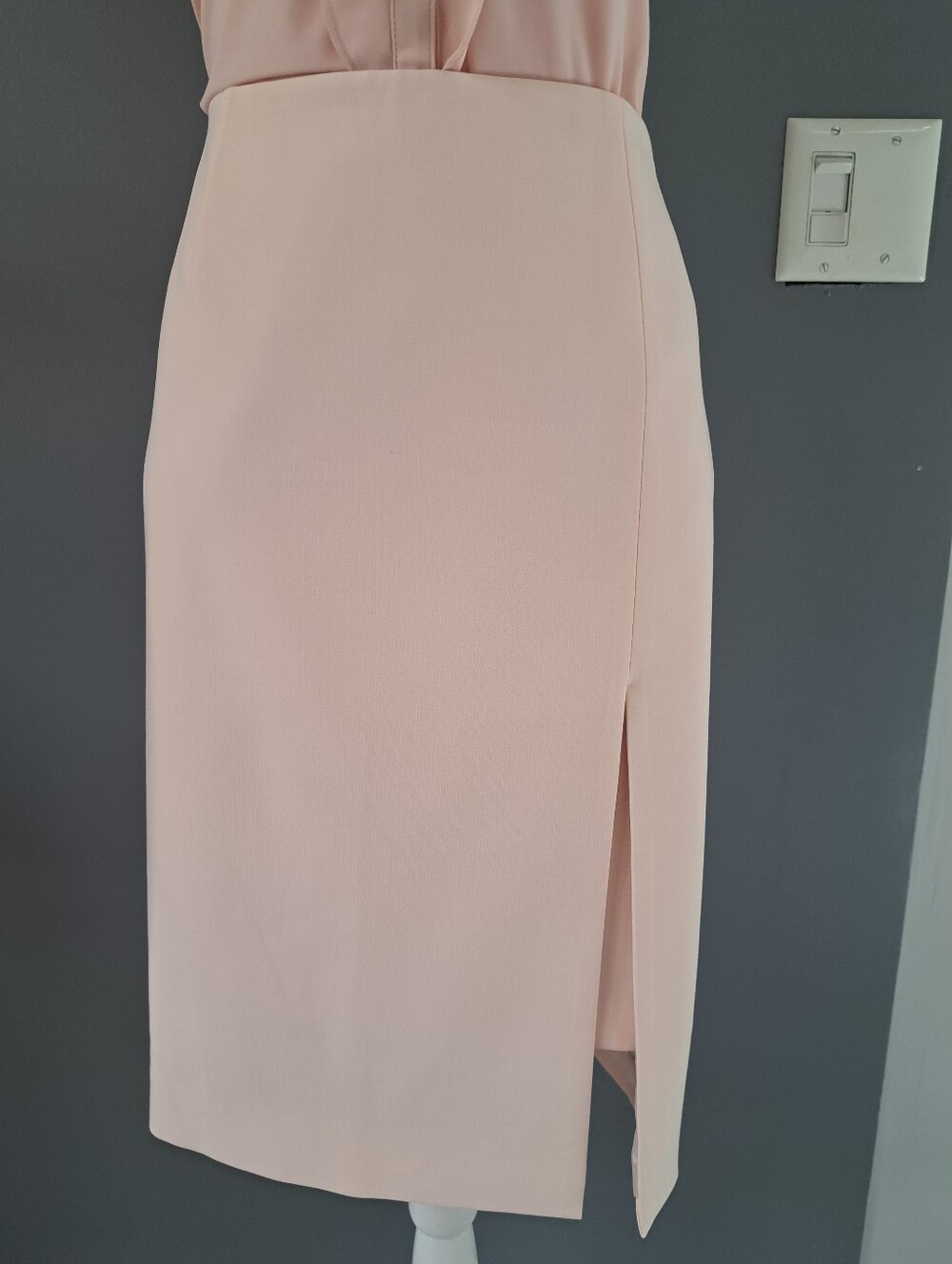 White House Black Market Pale Peach Envelope Layered Pencil Skirt with Side Slit